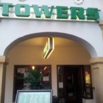 Bild vom Eingang des Irish Pub Towers in Ludwigsburg