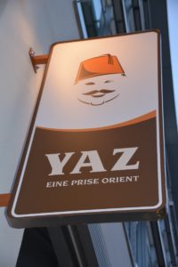 Schild vom YAZ