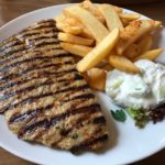 Bifteki mit Pommes im Achillon Stuttgart