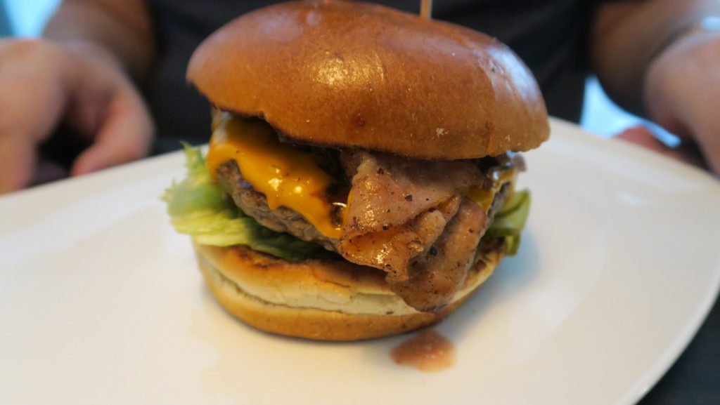 BBQ Bacon Burger (190 g) im Bo's Burger & Bar