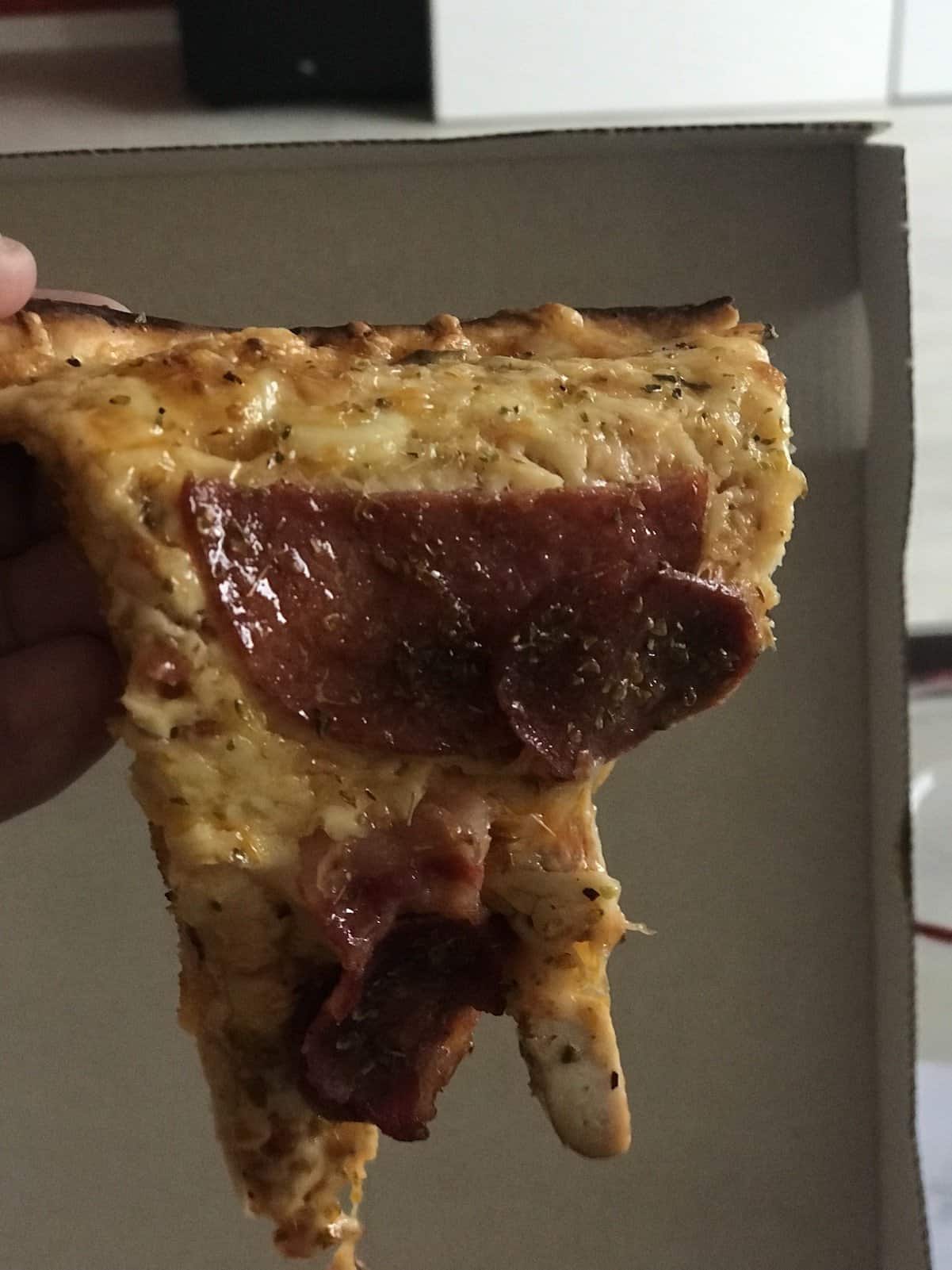 Dünne Pizza ist dünn - genau das, was ich eigentlich mag!