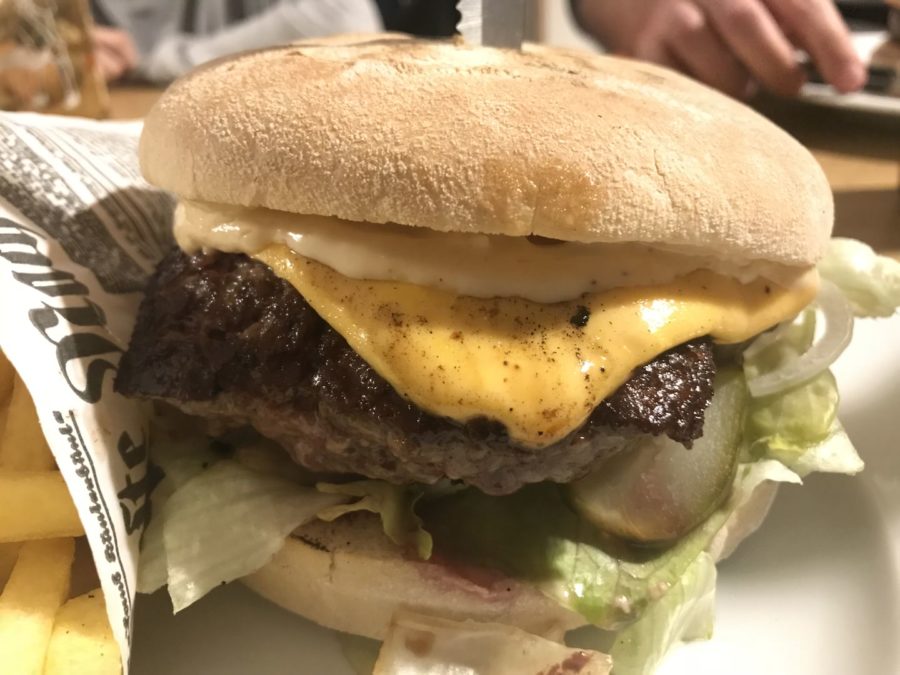 Cheeseburger 180 g in Andies Küche