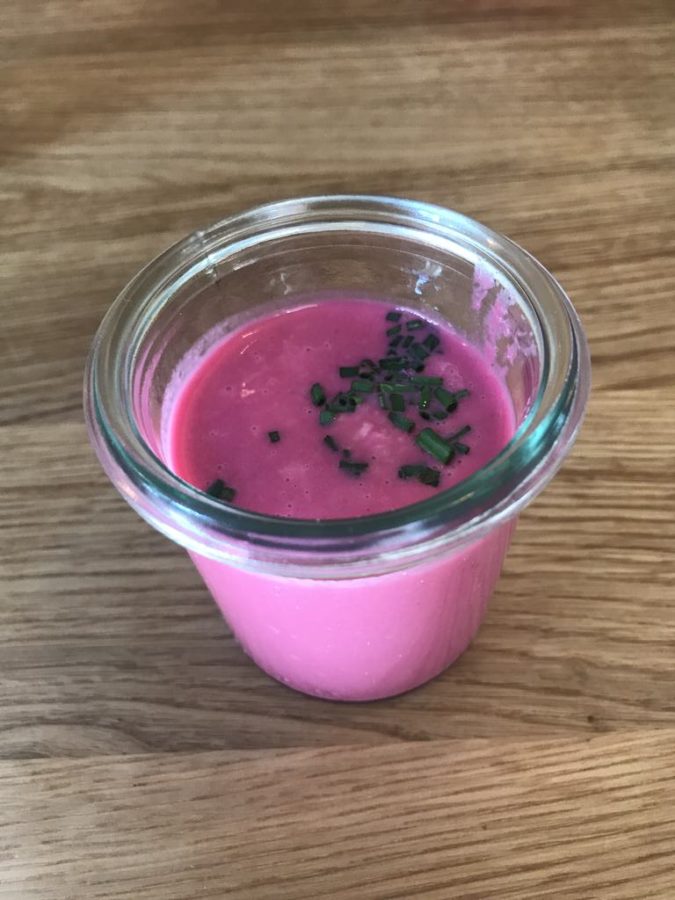 Rote-Beete-Suppe (kalt) im Kaiser und Schmarrn Stuttgart